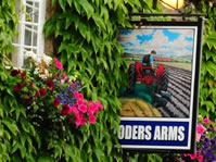 loders-arms